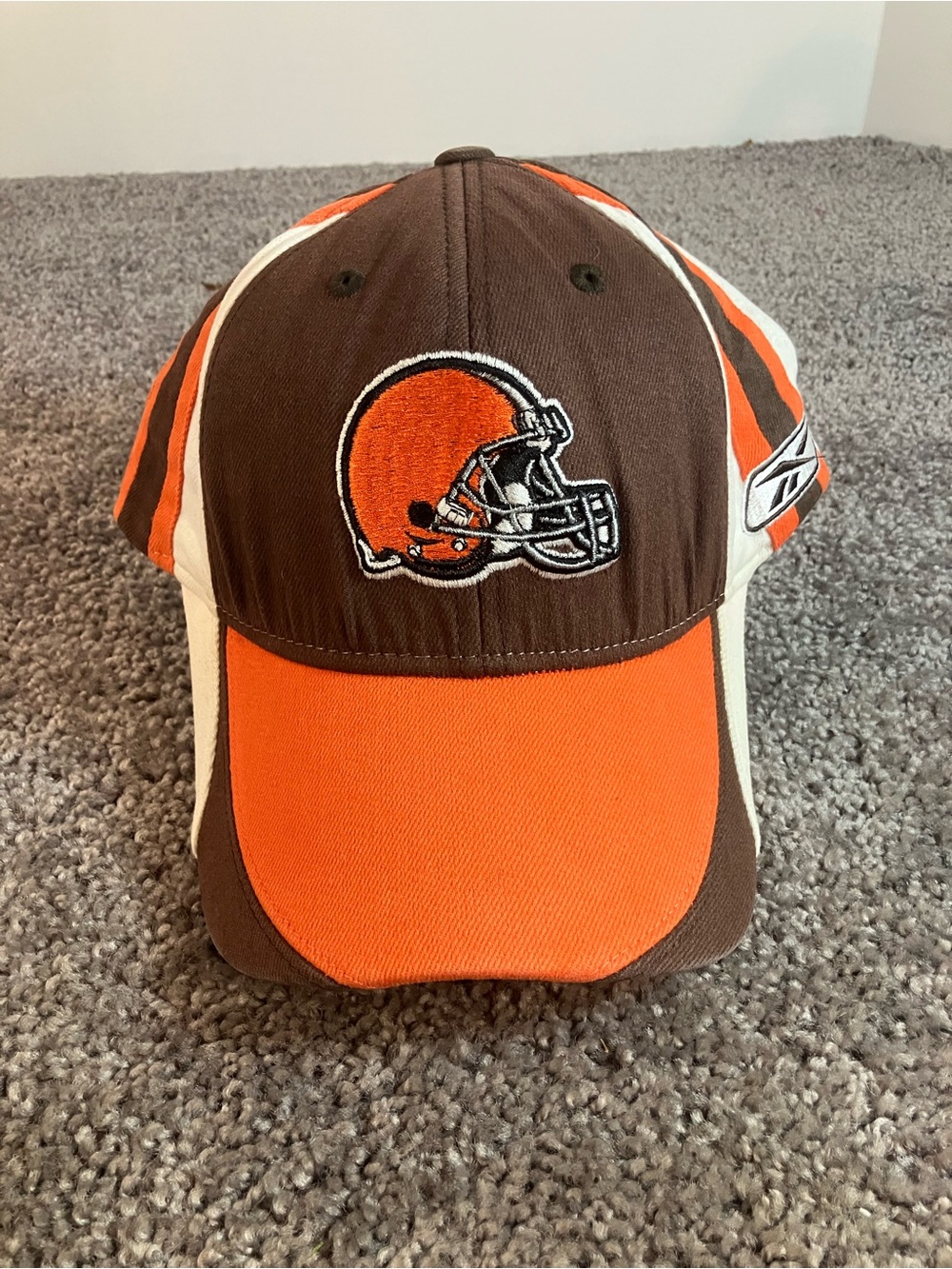 Cleveland Browns NFL Equipment Reebok Fitted Cap Hat One Size Fits All